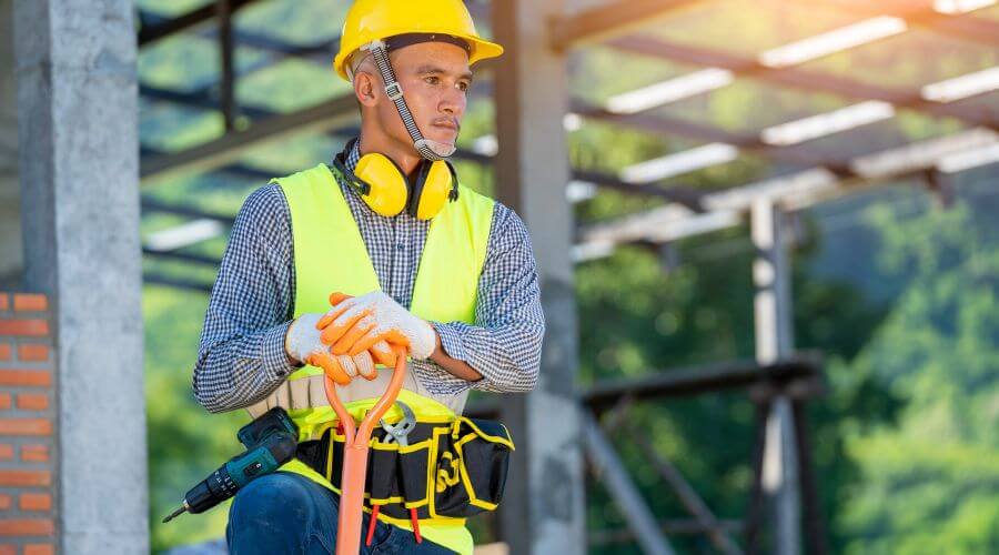 Professional gutter cleaning in Penn Valley, CA